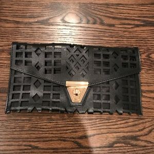 Black Clutch